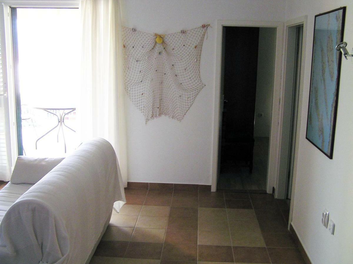 Maglic Apartment Duće Kültér fotó