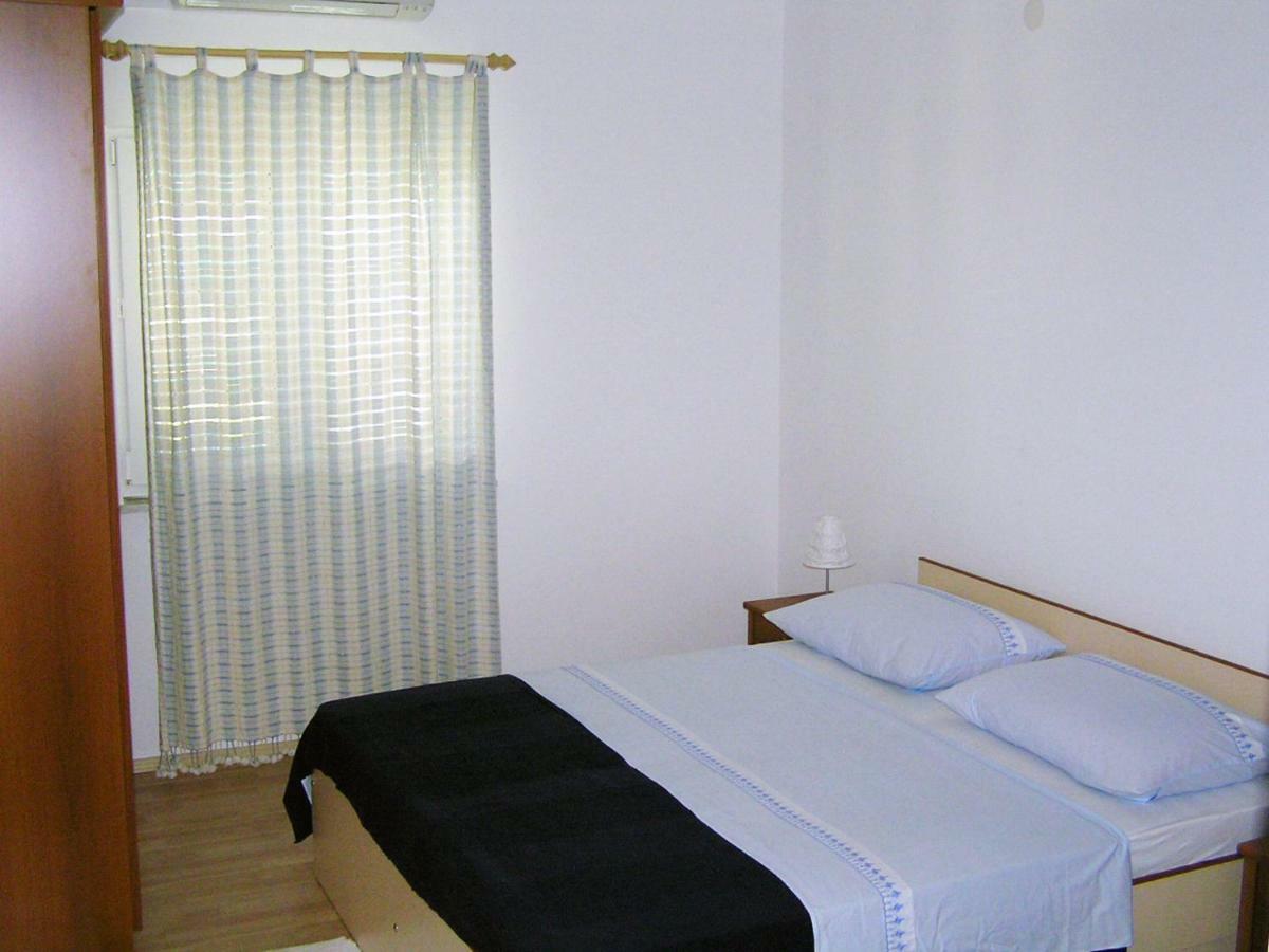 Maglic Apartment Duće Kültér fotó